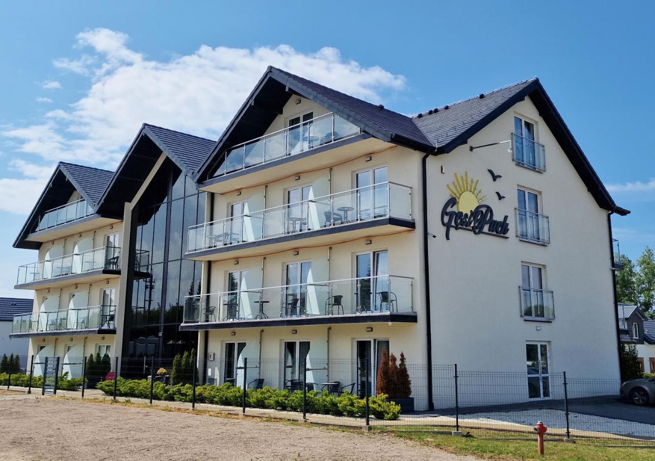 Gesi Puch Hotel Gąski Buitenkant foto