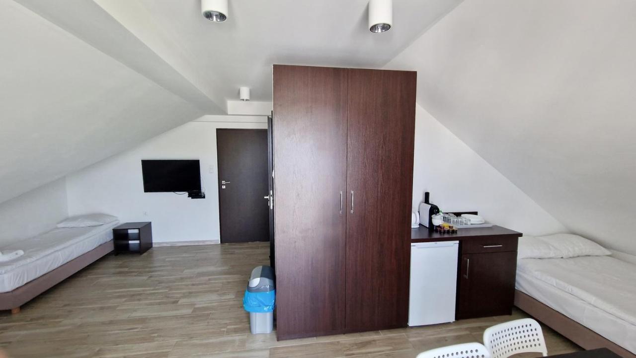 Gesi Puch Hotel Gąski Buitenkant foto