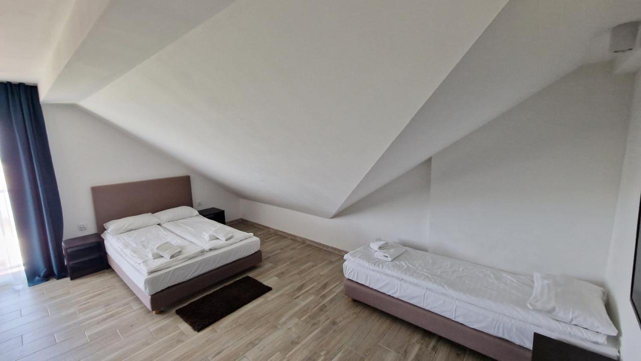 Gesi Puch Hotel Gąski Buitenkant foto