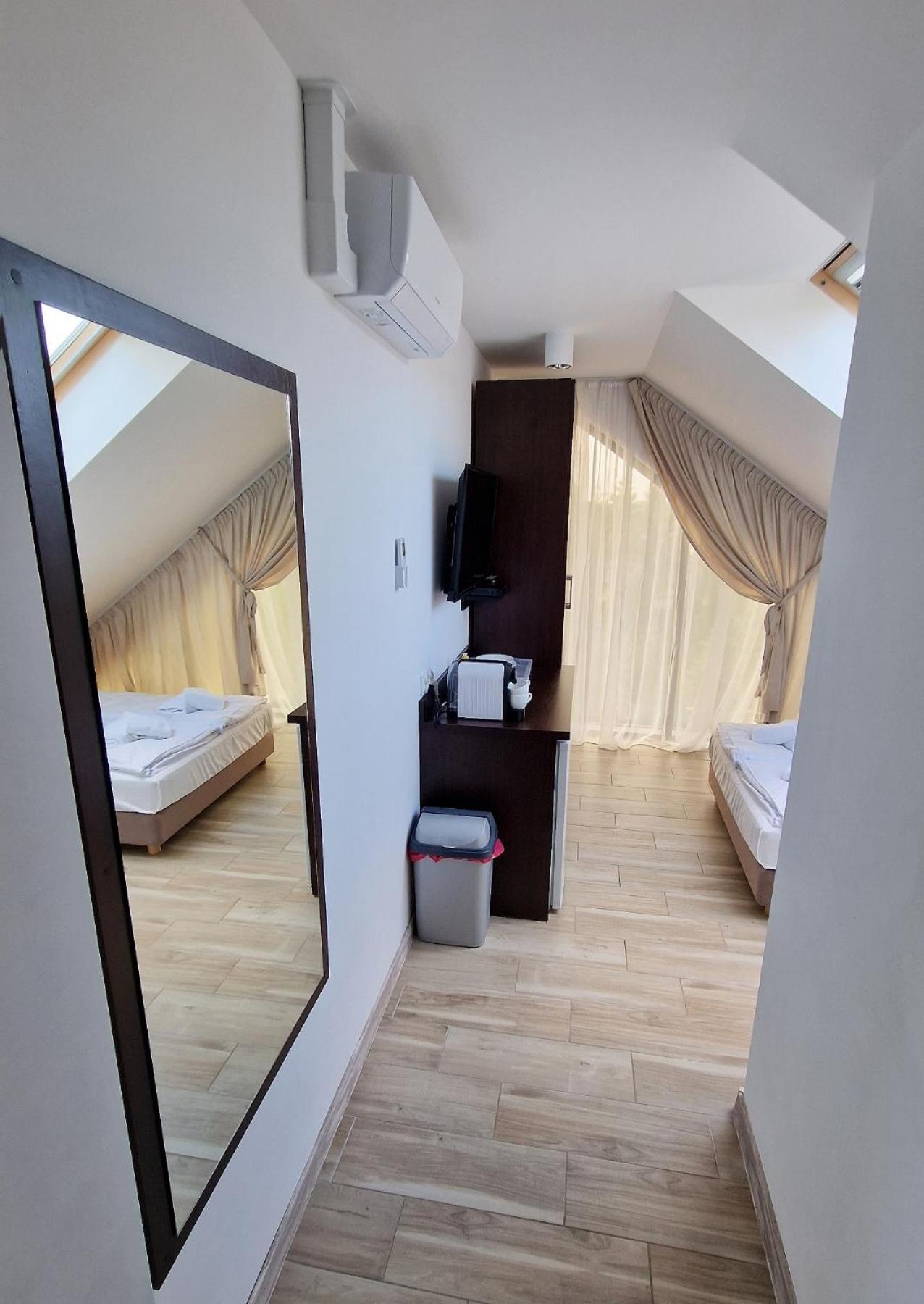 Gesi Puch Hotel Gąski Buitenkant foto